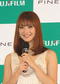 佐々木希VS武井咲、デヴィ夫人VS壇蜜、女同士で火花散る芸能人たち