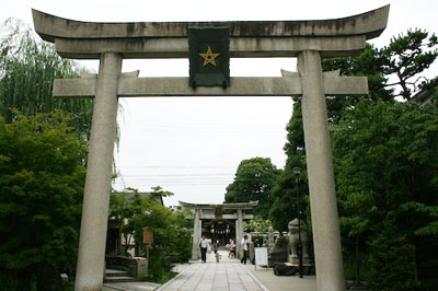 安倍晴明に憧れる女を滅多打ちにする、晴明神社の仕掛けの数々