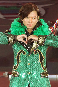 NEWS・加藤シゲアキ、「SEALDs」賛同で黄信号！　「起用しにくくなる」とテレビ関係者警告