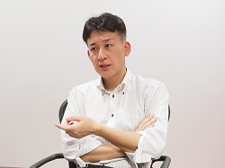 今スナックの人気が急上昇！　初めての女性でも楽しめる極意をプロに聞いてみた