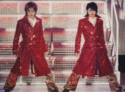 翼がタッキーを痛烈批判？　日記をめぐってファンが大モメ！