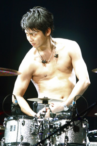 「タッキーもう1回見せて」徹子、ゲストの今井翼より滝沢秀明の写真に夢中