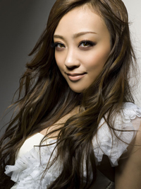 ネットオークション販売の9割が偽物!?　ツヤグラアイロンの流通事情