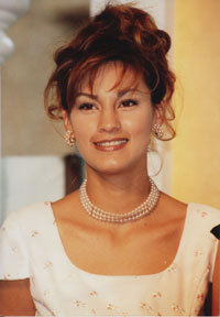 梅宮アンナ破局報道の裏に、あの巨乳タレントの存在が！