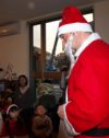 英語を話すサンタがやってきた！　クリスマス会も保育園経営も大成功