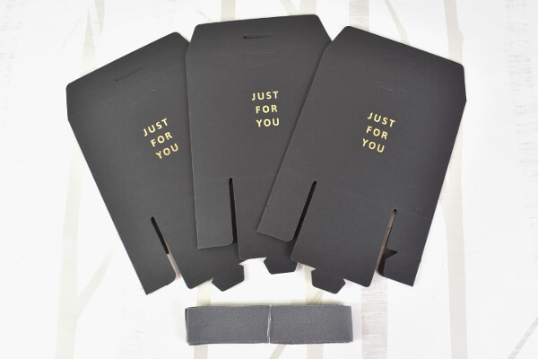 【100均ずぼらシュラン】ダイソー「ラッピングボックス」箔押し＆リボンで大人かわいいプレゼントに！の画像3