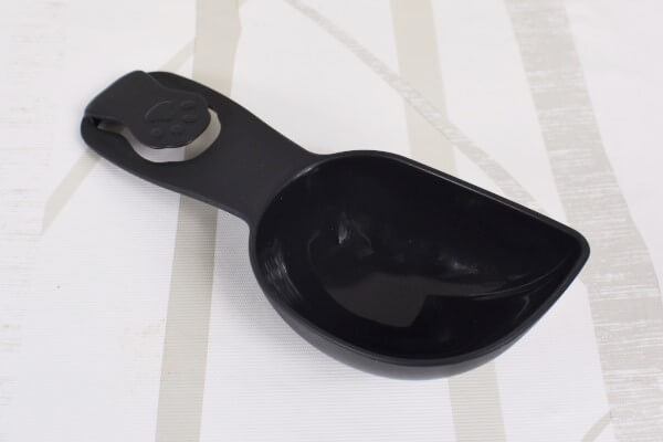 【100均ずぼらシュラン】ダイソー「シリアルスプーン」は適量がすくいやすくてバタバタした朝にぴったり！の画像1