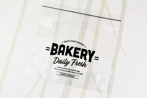 【100均ずぼらシュラン】セリア「フリーザーバッグ食パン用 5枚入」マチつきだからパンが潰れず長持ちの画像1