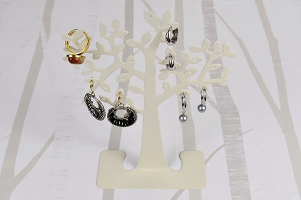 【セリアVSダイソー】100均「アクセサリー収納」対決！　より便利で魅力的なのは……？の画像7