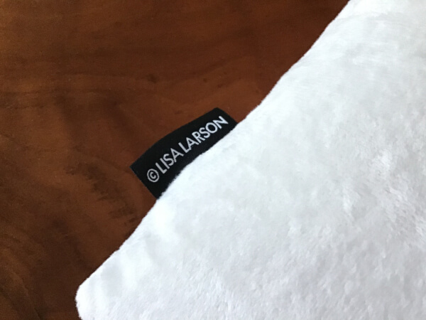 【付録レビュー】「リンネル」1月号、ふわふわで高品質！　触り心地抜群なマイキーのクッションがデスクワークに大活躍！【女性誌】の画像6