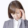 梅雨は「頭が割れそうに痛い」！　頭痛に襲われ「会議で大失敗した」41歳女性、症状を改善した方法とは？