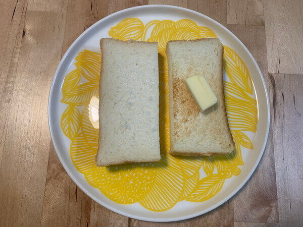銀座に志かわ「水にこだわる高級食パン」生とトースト(C)サイゾーウーマン