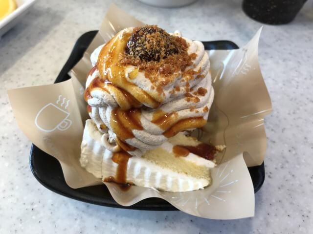 「かっぱ寿司」でケーキを頼むべき理由！　有名ケーキチェーンと比べても破格で110円のクリームケーキはコーヒーと相性抜群の画像2