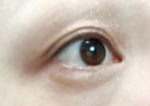 ラメが繊細で、上品なキラキラ（C）サイゾーウーマン