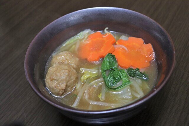 業務スーパー「鶏白湯しょうゆ鍋つゆ」の画像