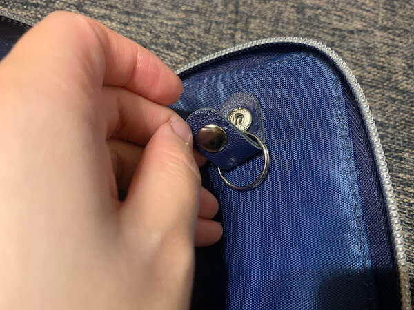 「MonoMax」3月号付録レビュー！　鮮やかなネイビーの「じゃばら財布」は高級感◎