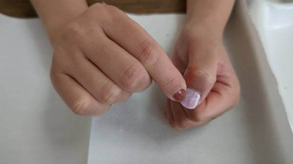 元ネイリストが教える！　ネイルシール初心者が“やってはいけないこと”ランキングベスト5