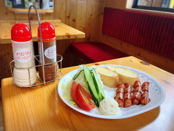 コメダ珈琲「まんぷくプレート ジャーマン」の画像