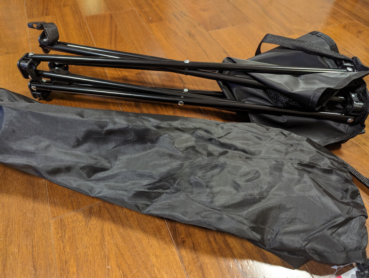 ダイソー「コンパクトテーブル（ブラック）：550円」の画像