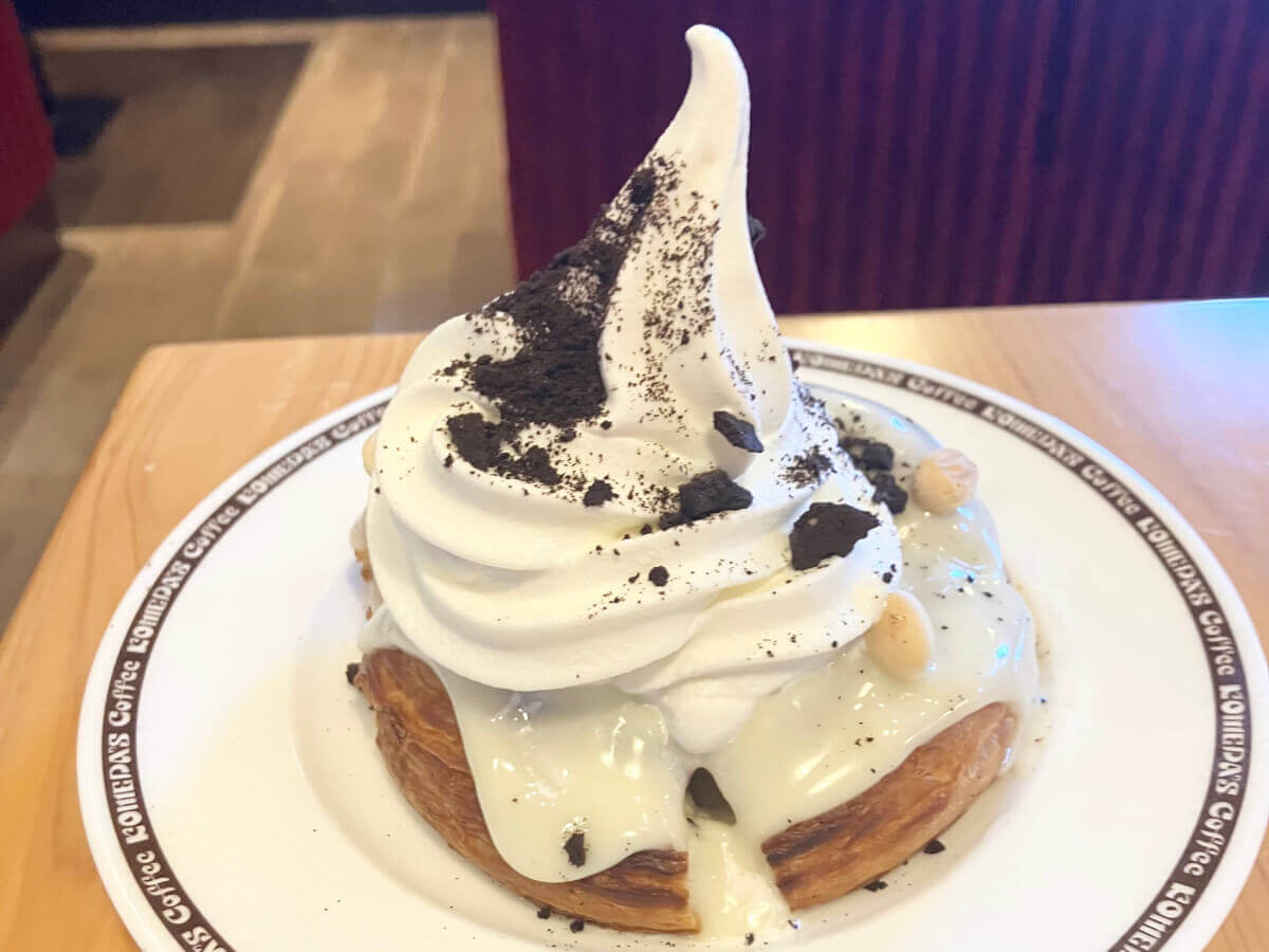 コメダ珈琲「シロノワール 白いブラックサンダー」を「よく焼き」で注文した画像