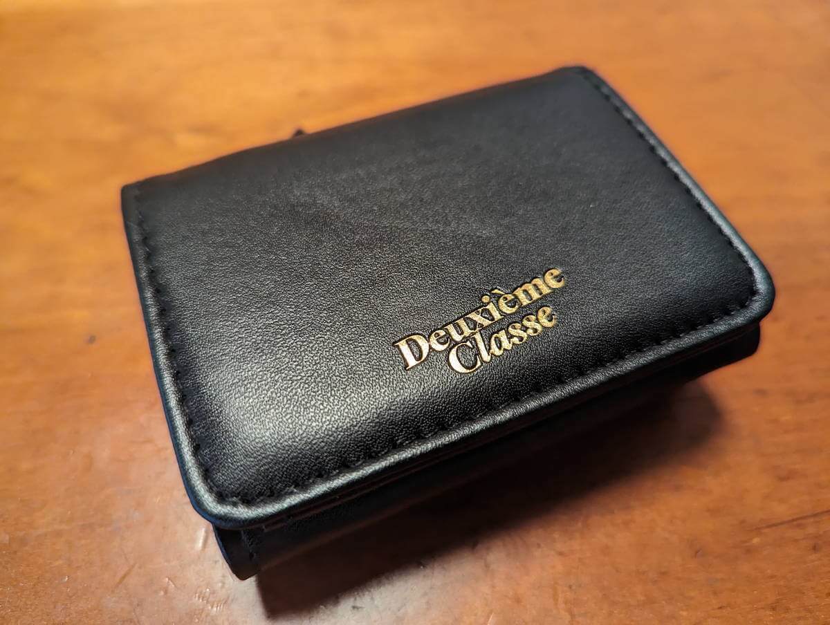 「オトナミューズ」2023年12月号付録「Deuxiè Classe シンプル＆ハイクオリティ！究極のミニ財布」の画像