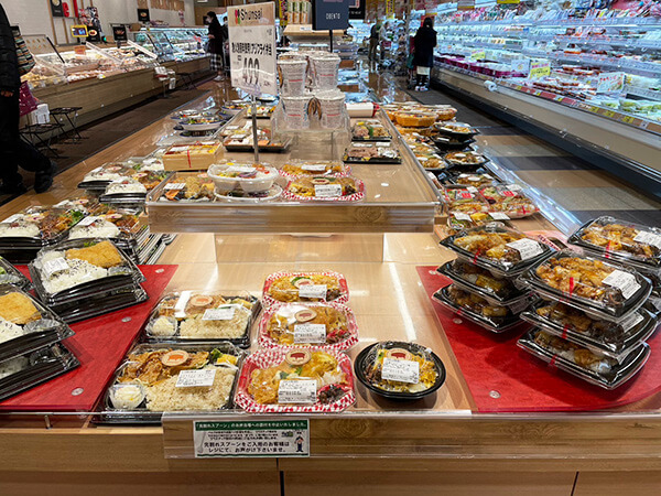 ベルクの総菜＆弁当コーナーの画像