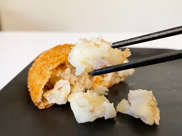 オーケー「ごろっと芋の牛肉コロッケ」の中身の画像
