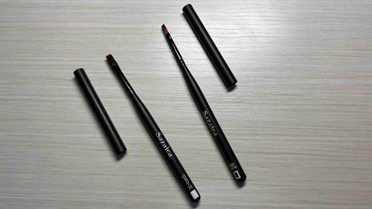 「Sazalea」のスクエアブラシ＆ハードブラシの画像