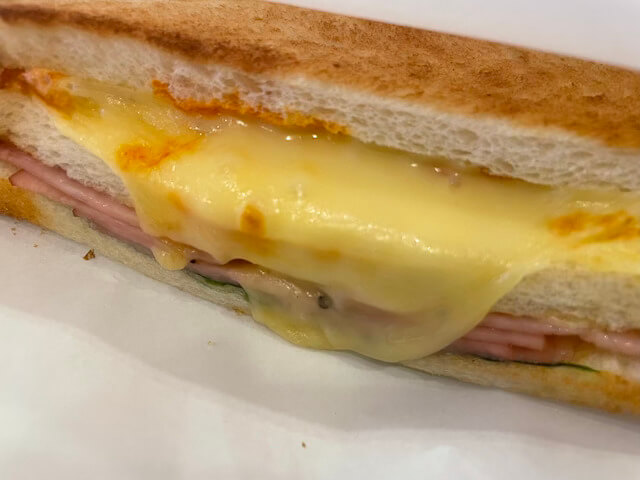 【カフェベローチェ】480円モーニングが大正解だった！　とろけるチーズが至高のホッカホカサンドの画像13