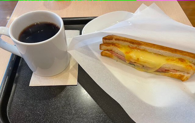 【カフェベローチェ】480円モーニングが大正解だった！　とろけるチーズが至高のホッカホカサンドの画像12