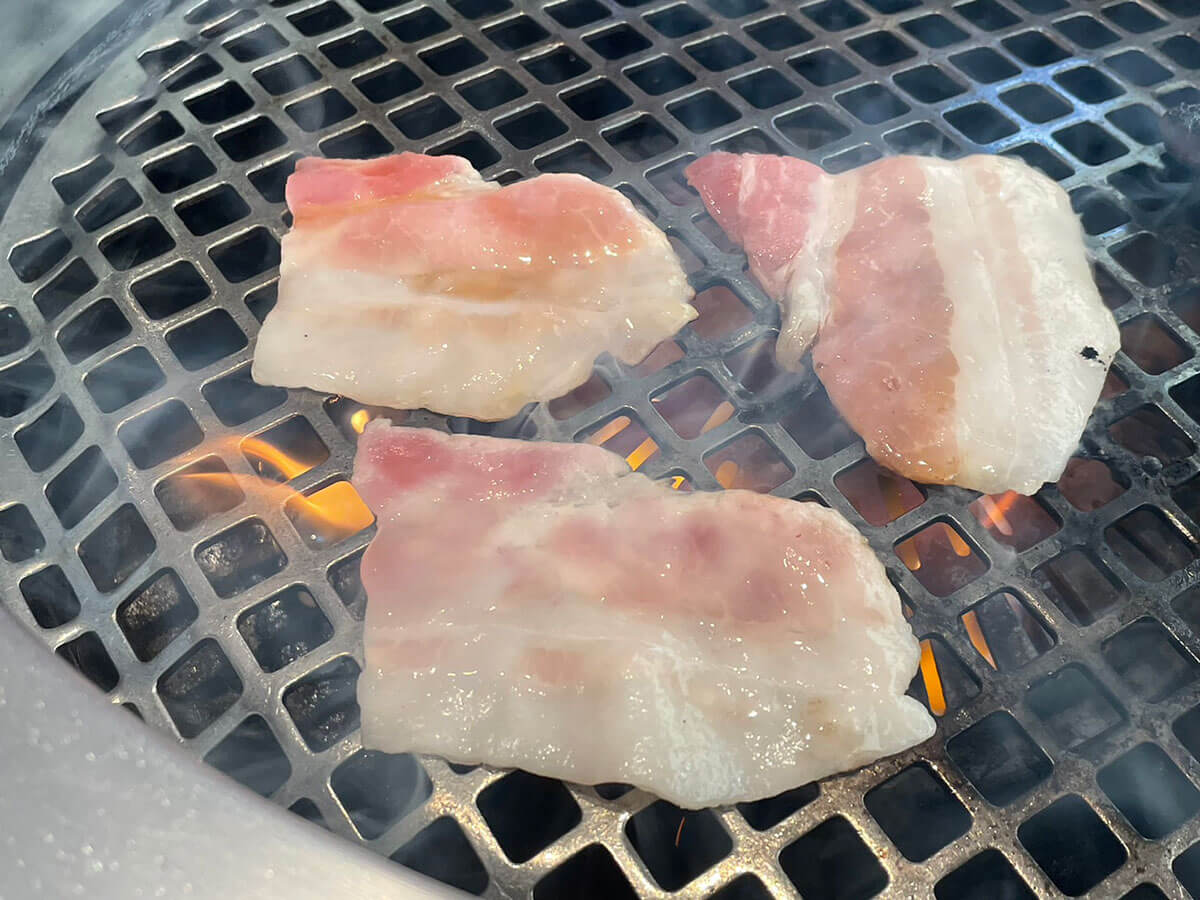 【牛角】食べ放題専門店「焼肉ランチ」1,408円はコスパ◎、3種のカルビが19枚も！の画像13