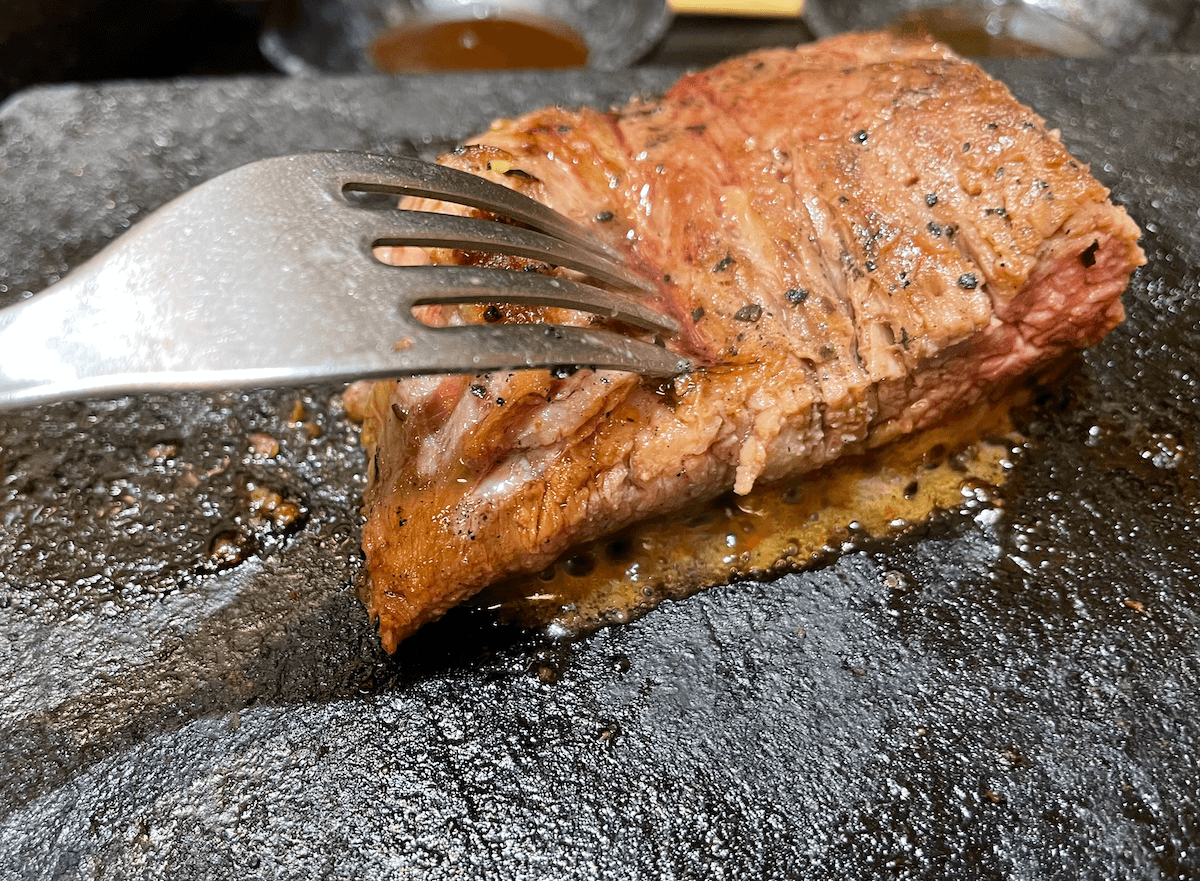 【やっぱりステーキ】【いきなり！ステーキ】【感動の肉と米】など人気ステーキ8品食べてみた！の画像12