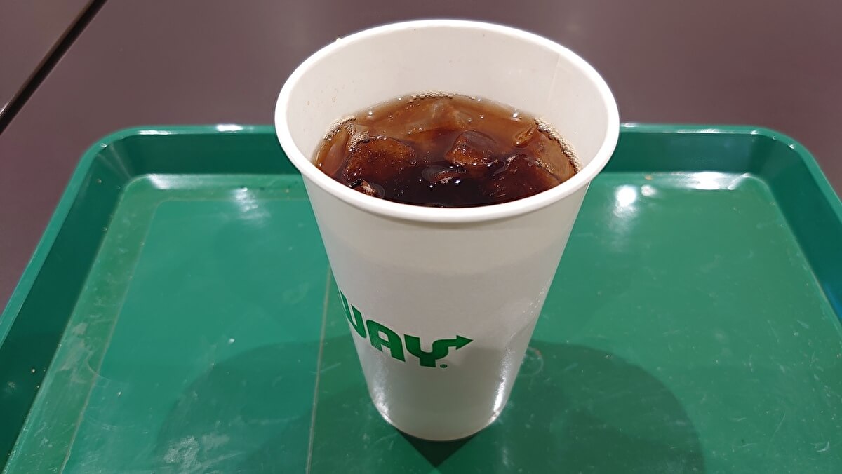 【サブウェイ】大量閉店から復活の理由は？　四半世紀ぶり再販「トリプルミートBMT」を食べてわかったことの画像12