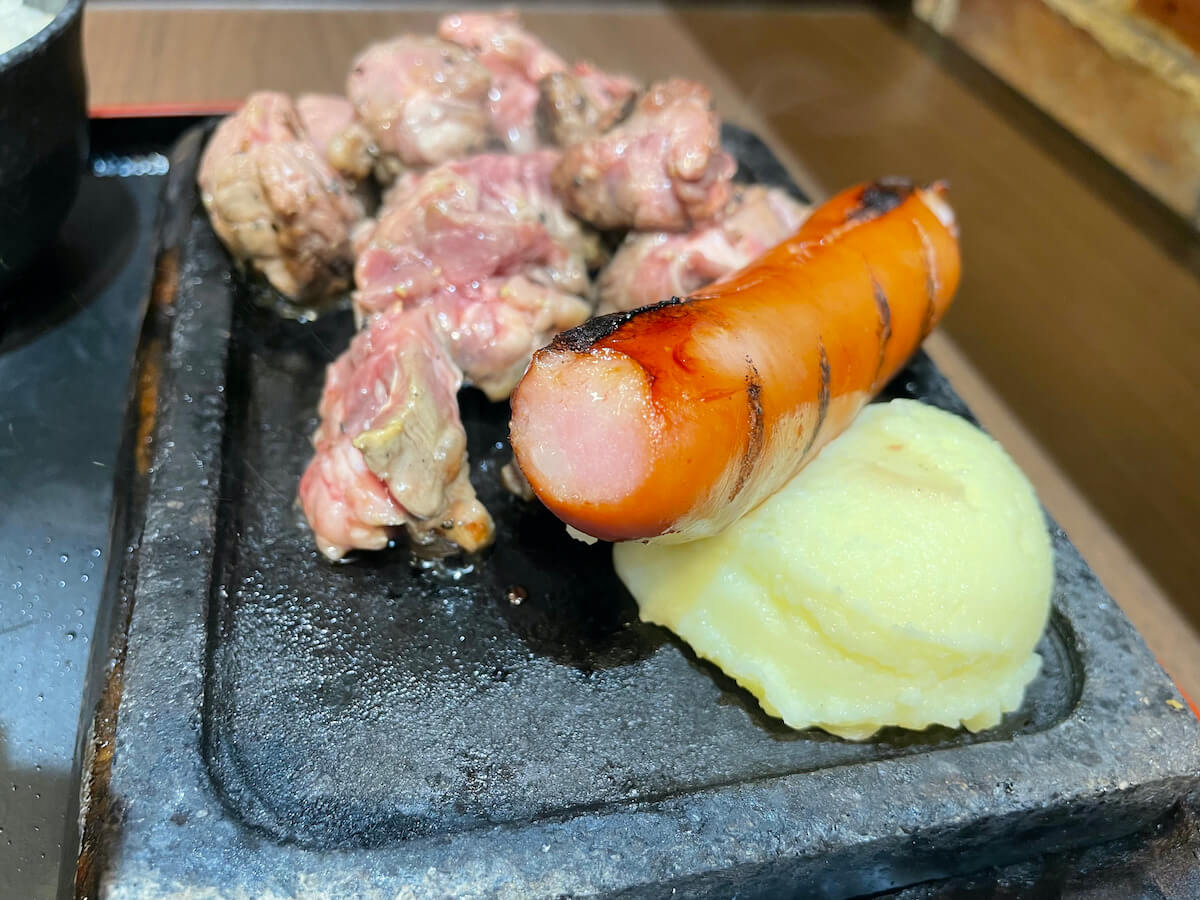 【やっぱりステーキ】【いきなり！ステーキ】【感動の肉と米】など人気ステーキ8品食べてみた！の画像20