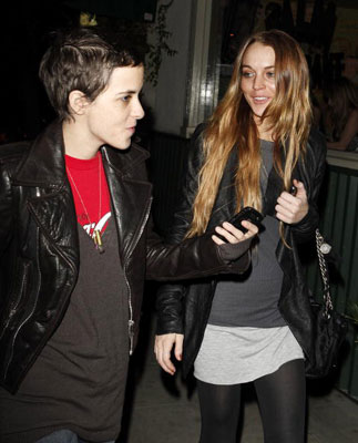 破局したてのリンジー、二コール・リッチーと「ファック」「ビッチ」の応酬