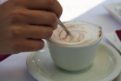 ポリフェノール＝赤ワインは古い!?　コーヒーポリフェノールのスゴさに迫る