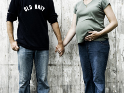 妻の浮気が発覚、娘が自分の子かも疑わしい……離婚と親権で悩みます