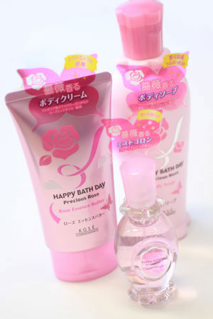 ボディケアブランド「ハッピーバスデイ プレシャスローズ」のセットを6人に