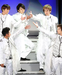 「コンサート中継の方が安心」、嵐の『FNS歌謡祭』出演に皮肉の声