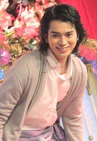 松本潤が絶叫マシンに乗りまくり、得体の知れないモノを女優の顔に……!?