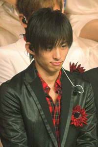 【ぶっちゃけ発言】三宅健「あいつ（岡田准一）の膝の上が一番安定してますね」