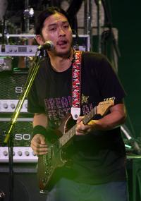 コブクロ・小渕も絶賛、TOKIO長瀬智也のギターテクニック！