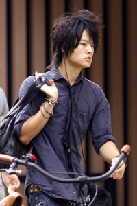 Hey!Say!JUMP岡本圭人、「MYOJO」であり得ないコスプレを披露