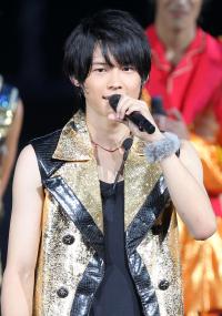 松村北斗、ハワイロケでも笑顔が出ずに「日本に帰りたい」！