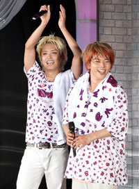 手越祐也の二の腕を人さし指でツンツン……増田貴久が赤面したワケとは？