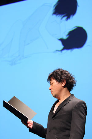 声優とイラストレーターが種を蒔いた、ミニマムな情報から膨らます官能の世界