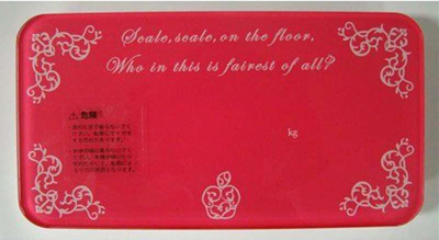 食欲の秋に備えろ！　　片手サイズの体重計を常に携帯