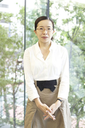 「ブスを笑いたい」「乱暴にせまられたい」、酒井順子が女の欲望を読み解く