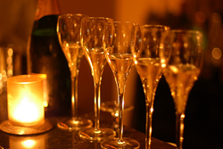 夜な夜なパーティー三昧のモデルが愛飲!?　セレブの美容ダイエットの正体