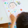 「母の日・父の日廃止は神経質」の声も……親も保育士も困惑、保育園“家族イベント”の在り方